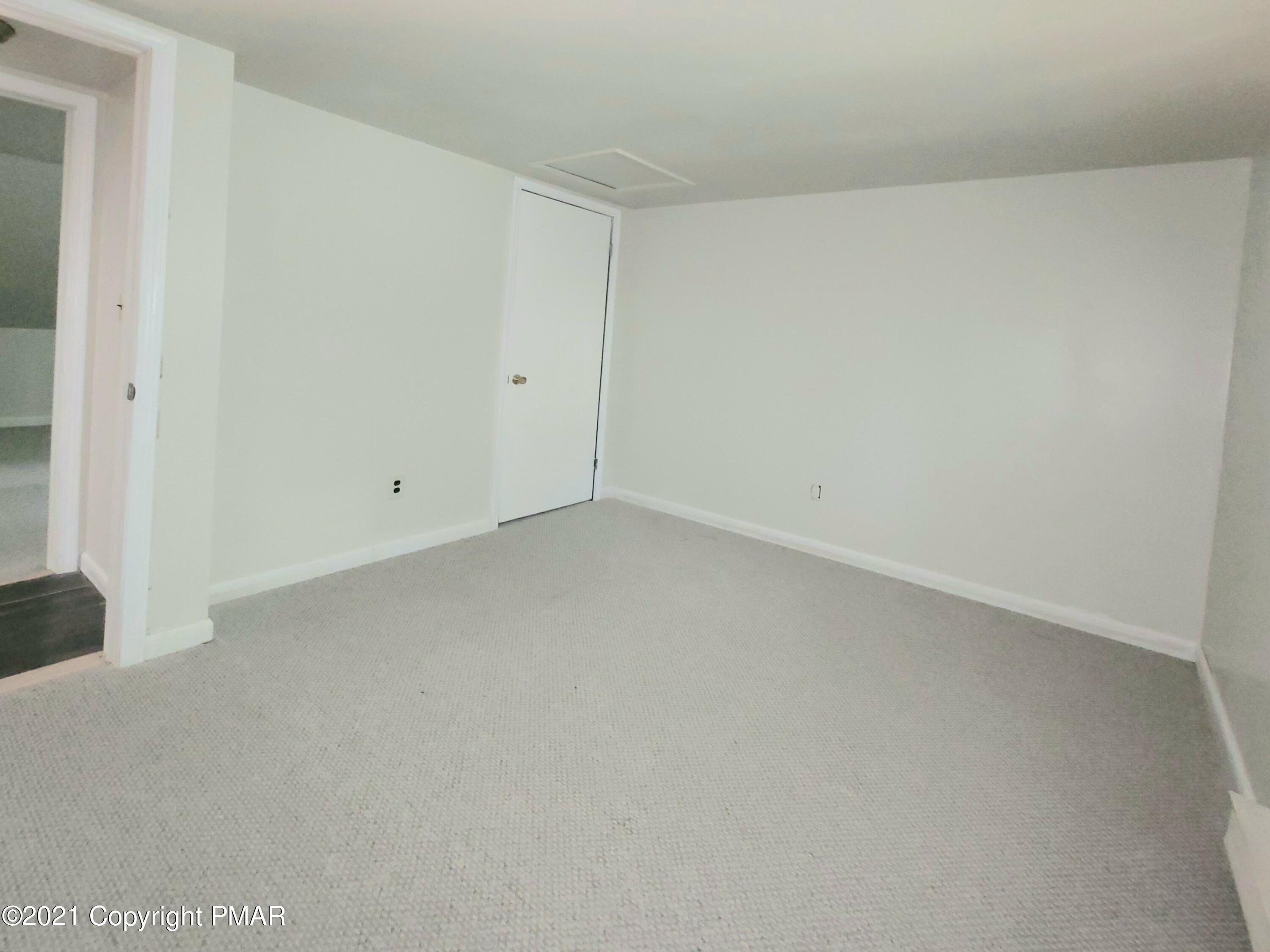 3153 Cherry Ridge Road Bushkill, PA 18324 - Photo 17 of 41