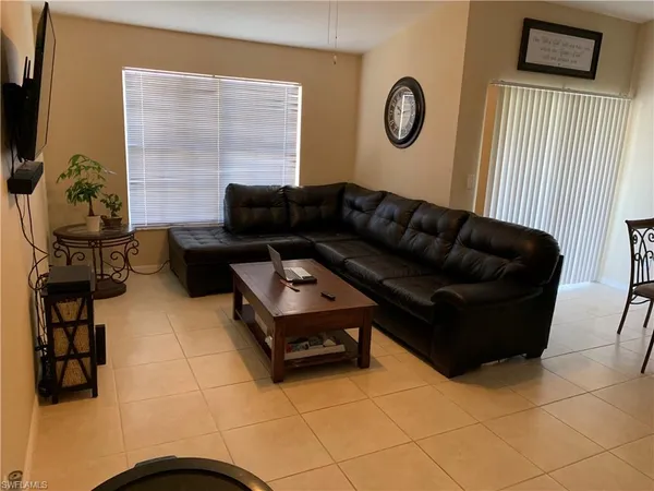 $1,700 | 4710 St Croix Lane, Unit 238, Naples, FL 34109
