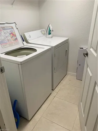 $1,700 | 4710 St Croix Lane, Unit 238, Naples, FL 34109