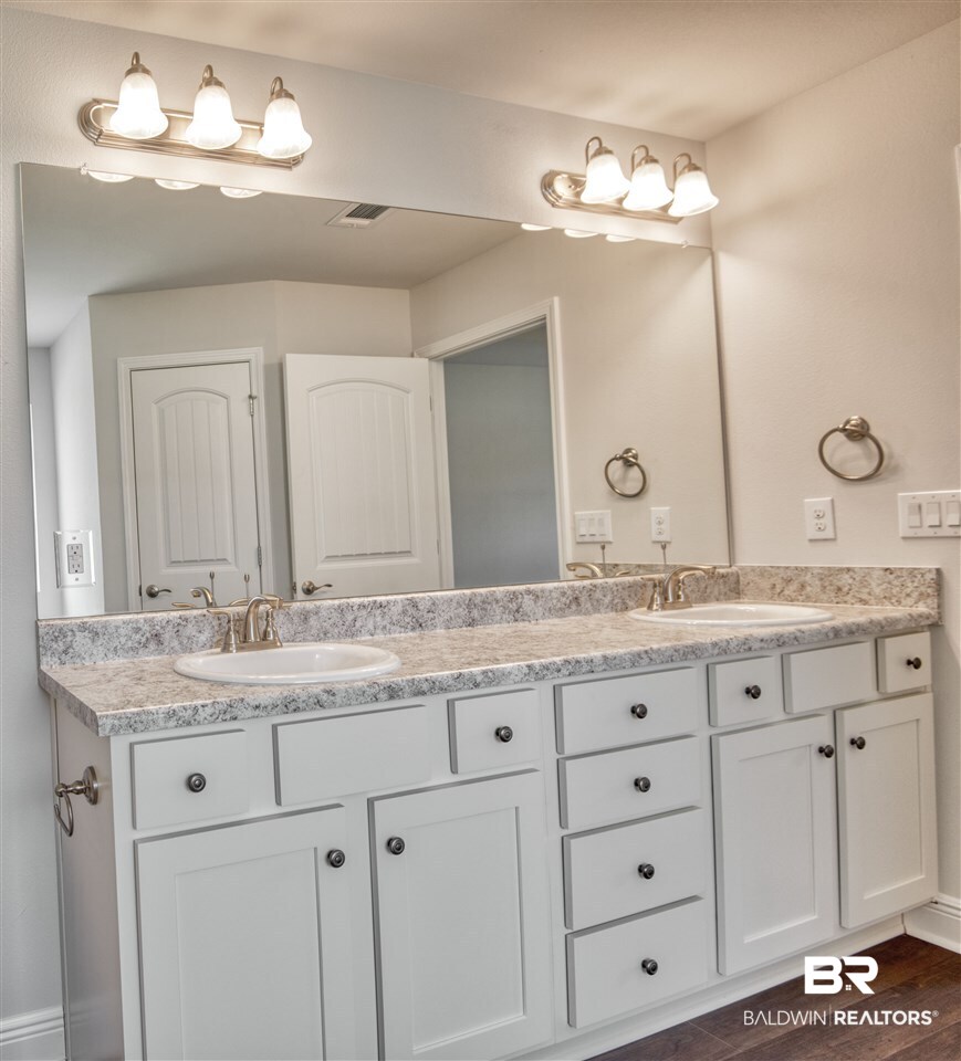 2440 Cherrywood Drive Foley, AL 36535 - Photo 21 of 33