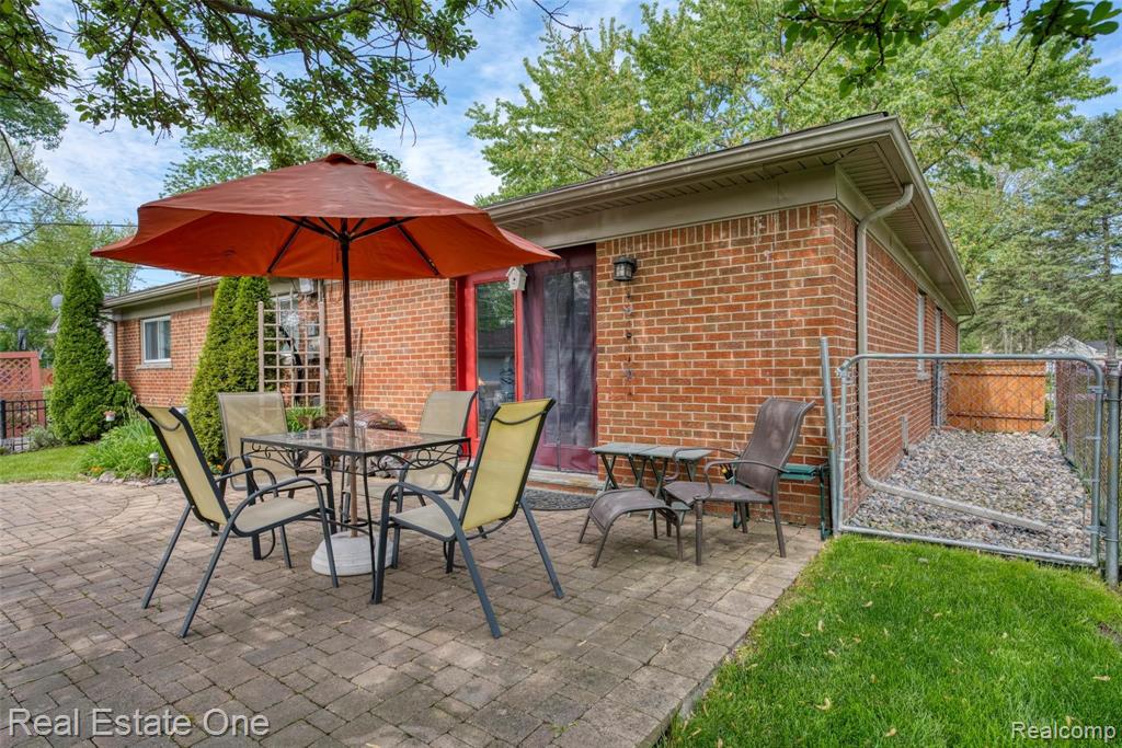 23374 Tuck Road Farmington Hills, MI 48336 - Photo 24 of 26