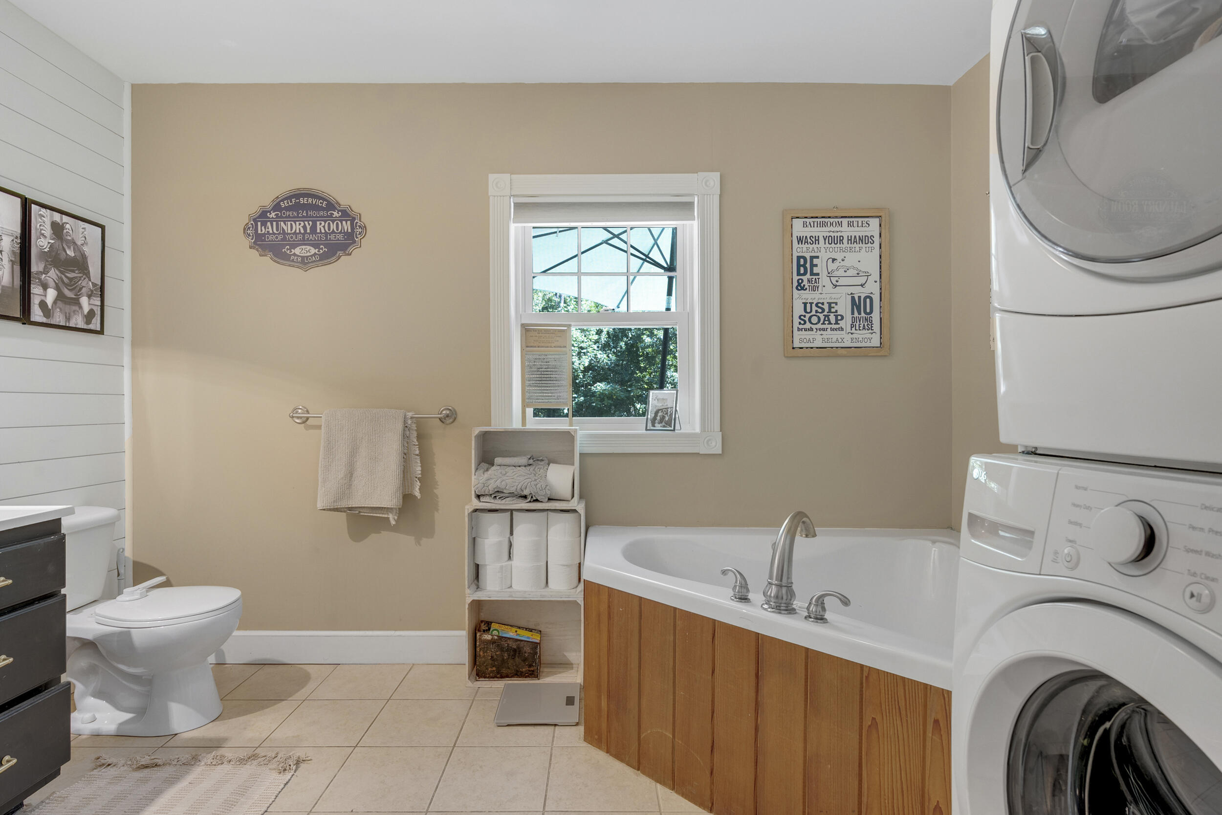 11 Read Road Windham, ME 04062 - Photo 13 of 73 42_11read-40