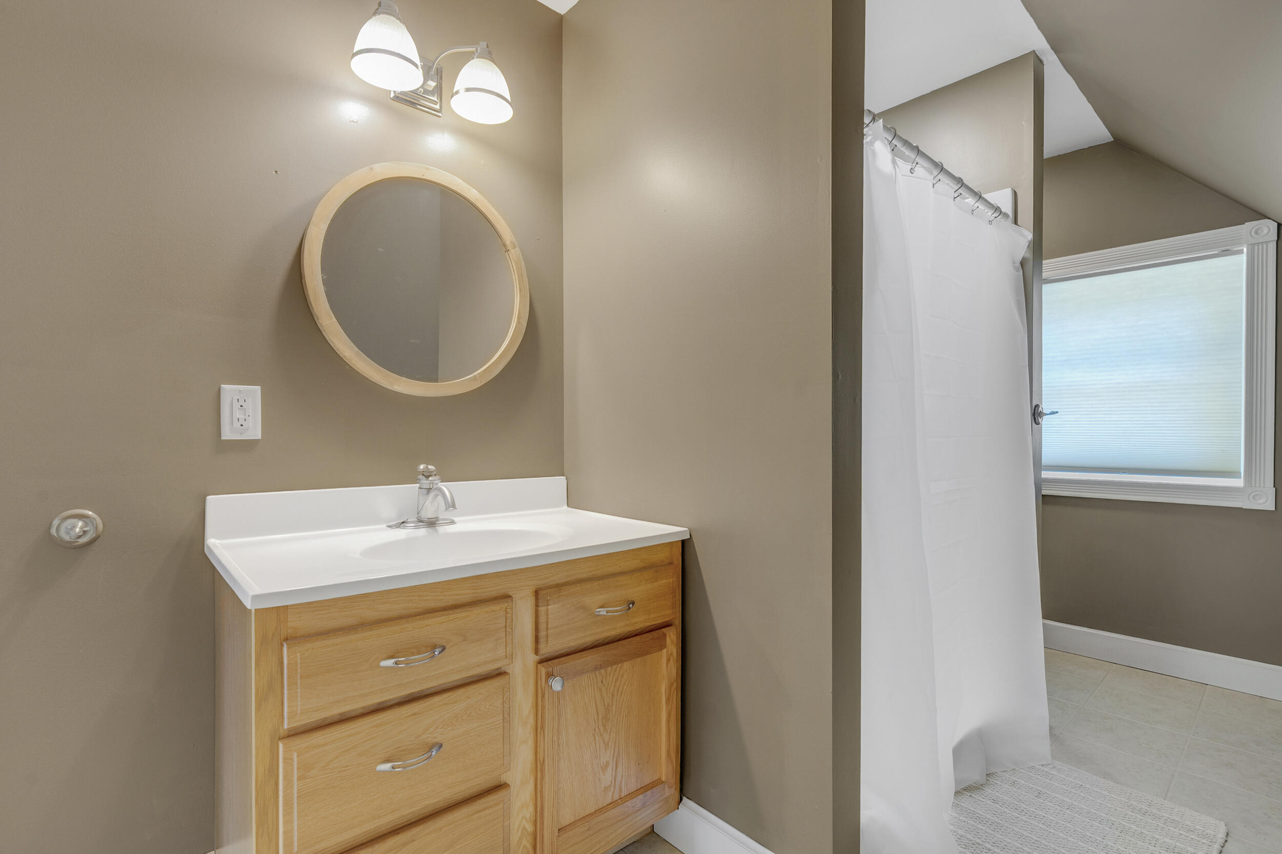 11 Read Road Windham, ME 04062 - Photo 37 of 73 29_11read-27