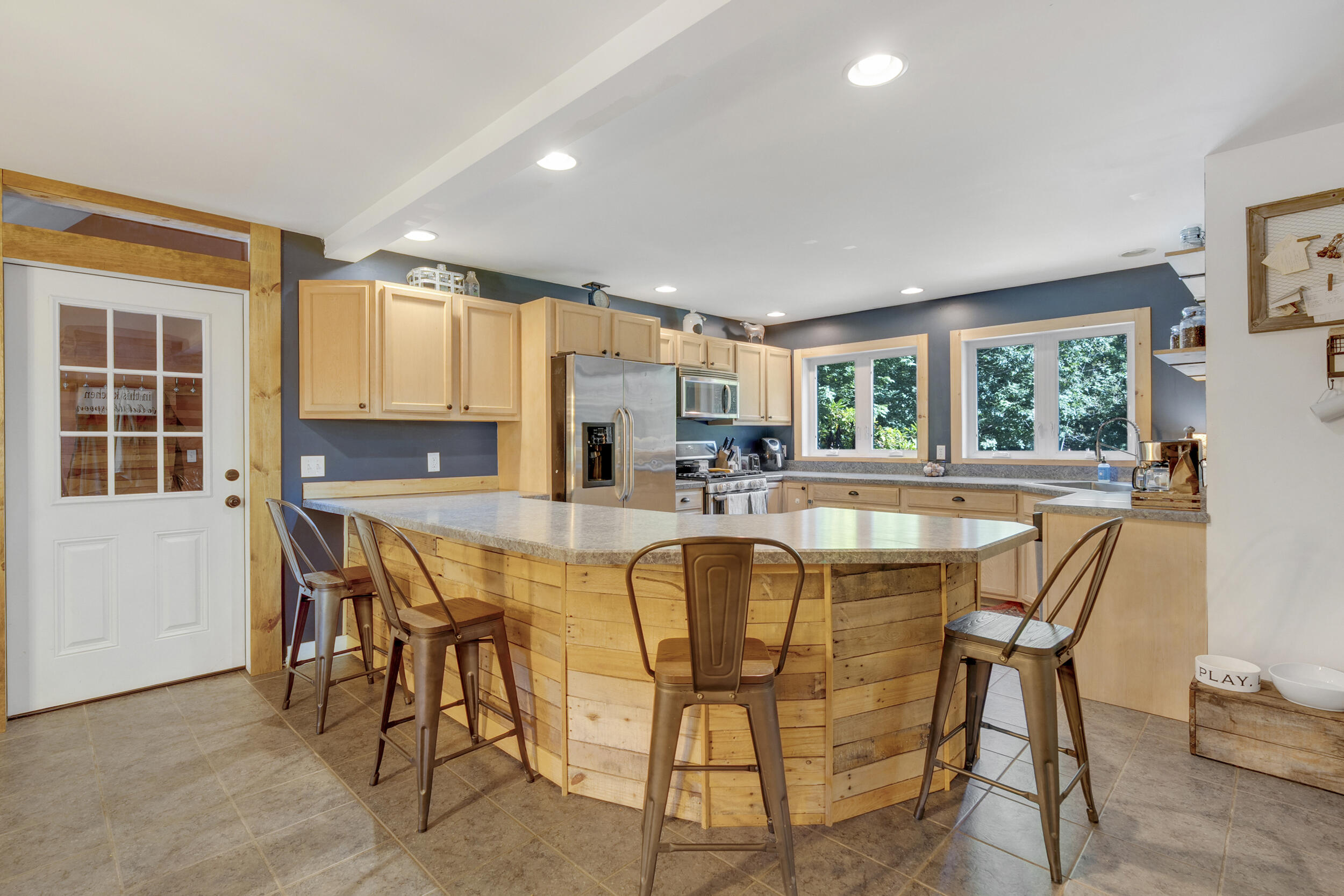 11 Read Road Windham, ME 04062 - Photo 4 of 73 35_11read-33