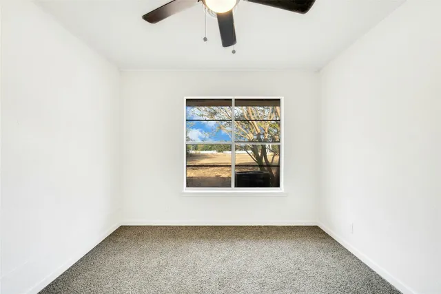 a view of utility room