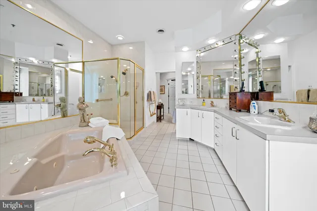 $550,000 | 1706 North Park Drive, Unit 6, Wilmington, DE 19802