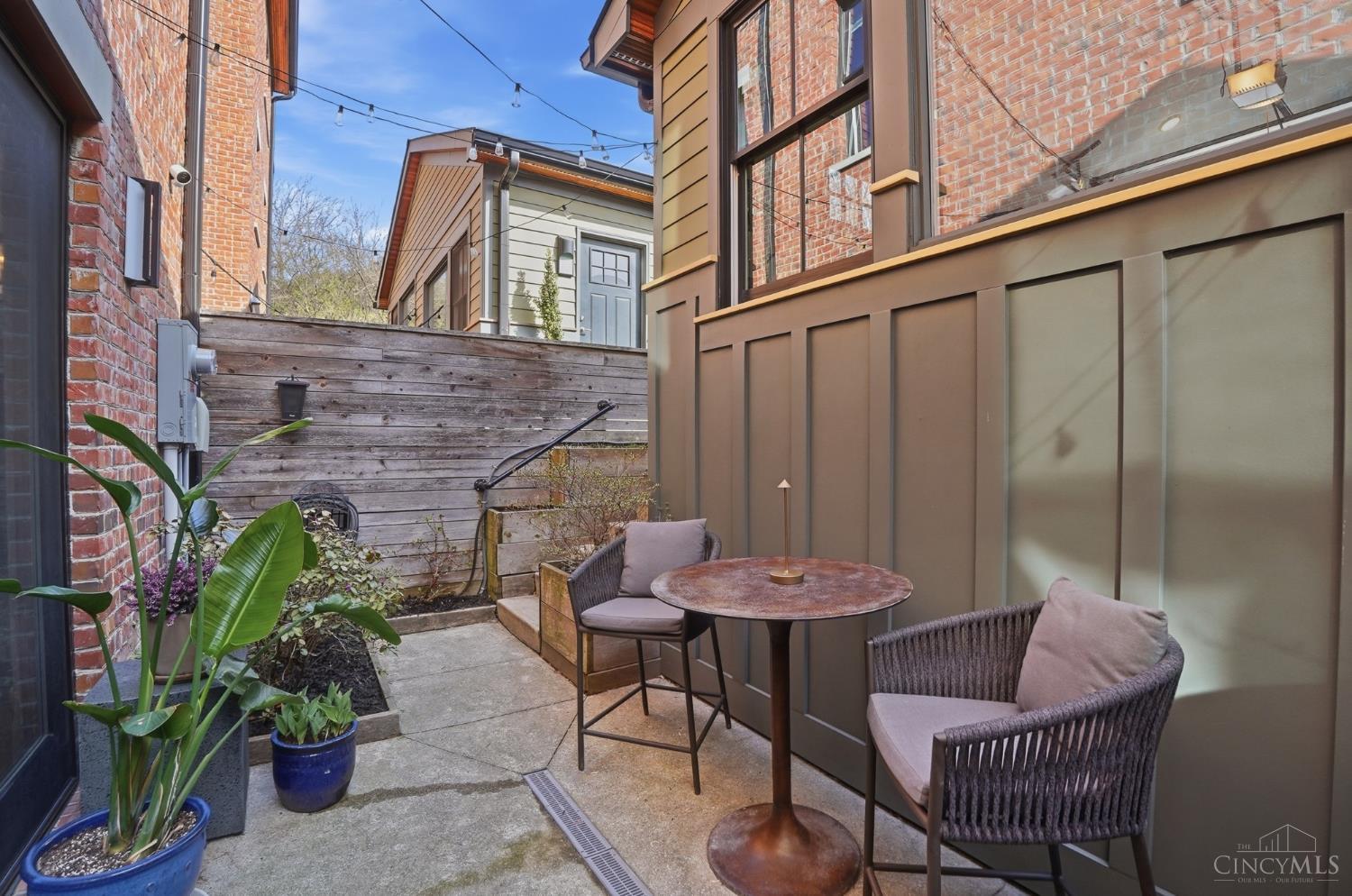1338 Spring Street Cincinnati, OH 45202 - Photo 37 of 46 Enjoy your morning cup of coffee in the private fenced courtyard.