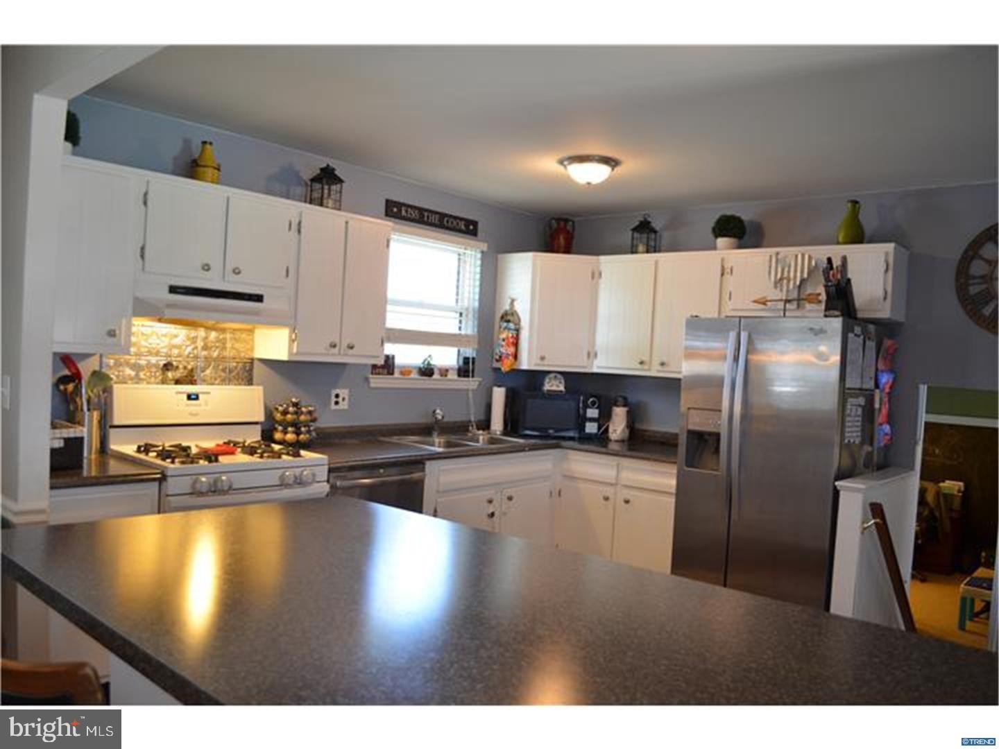 525 Garrick Road Hockessin, DE 19707 - Photo 4 of 14 Gallery Image 4