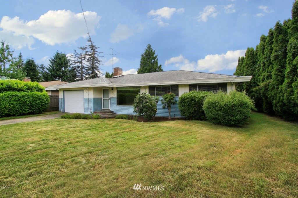 823 Monroe Avenue Northeast Renton, WA 98056 - Photo 1 of 21 Gallery Image 1