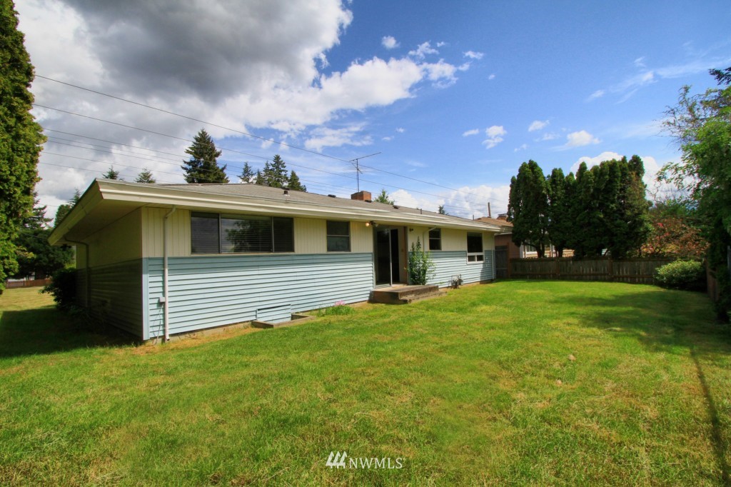 823 Monroe Avenue Northeast Renton, WA 98056 - Photo 21 of 21 Gallery Image 21