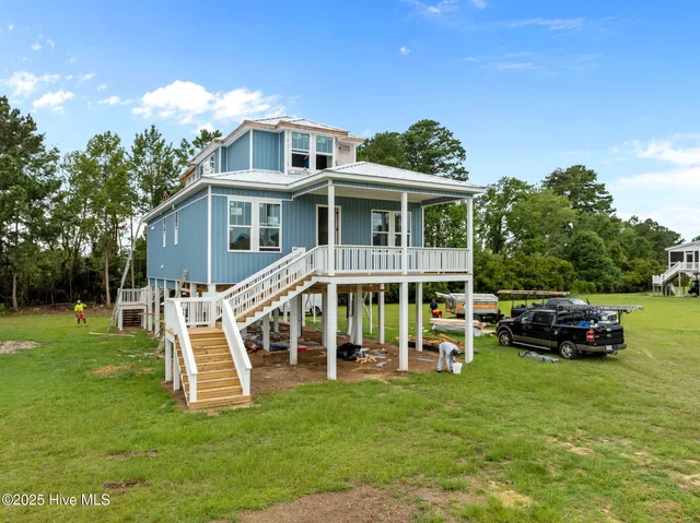 $537,950 | 3204 Whichards Beach Road, Chocowinity, NC 27817