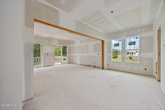 $537,950 | 3204 Whichards Beach Road, Chocowinity, NC 27817