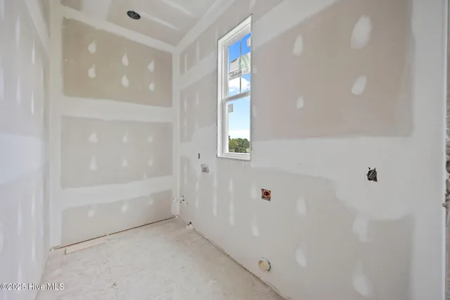 $537,950 | 3204 Whichards Beach Road, Chocowinity, NC 27817