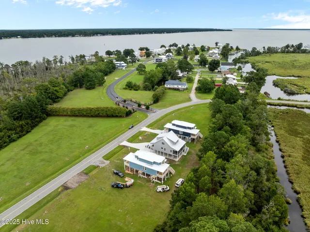 $537,950 | 3204 Whichards Beach Road, Chocowinity, NC 27817