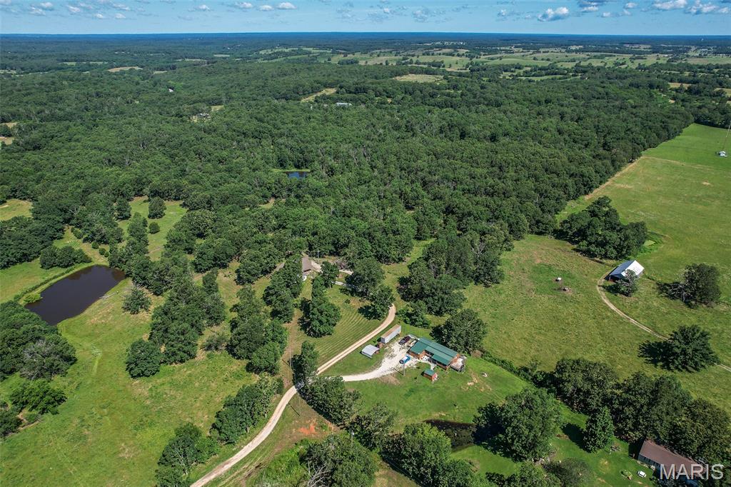 15161 Edison Road Lebanon, MO 65536 - Photo 64 of 86