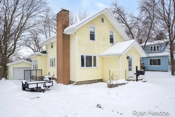 $189,900 | 213 East Lytle Street, Ionia, MI 48846