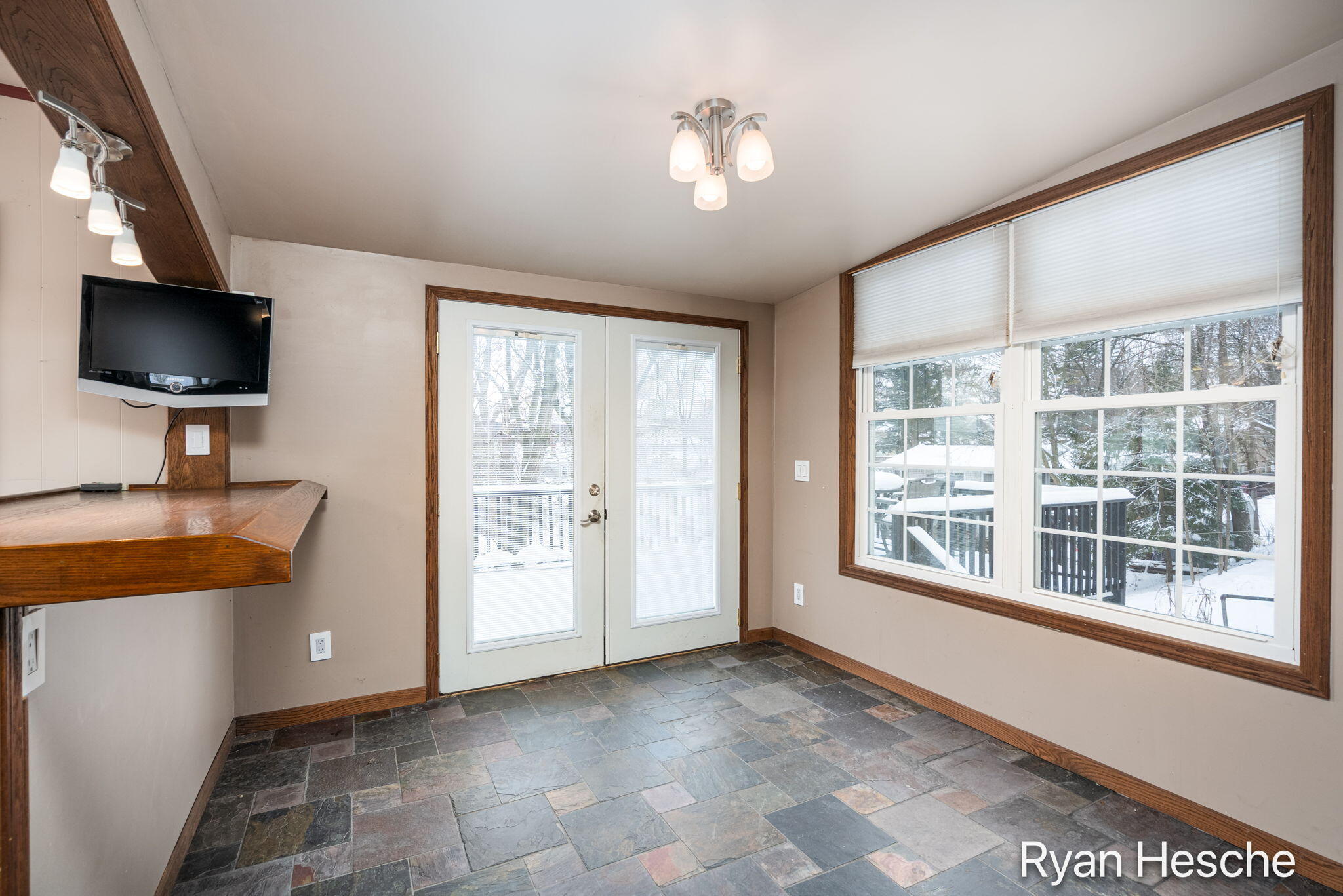 213 East Lytle Street Ionia, MI 48846 - Photo 14 of 33 21-web-or-mls-213 E Lytle St-21