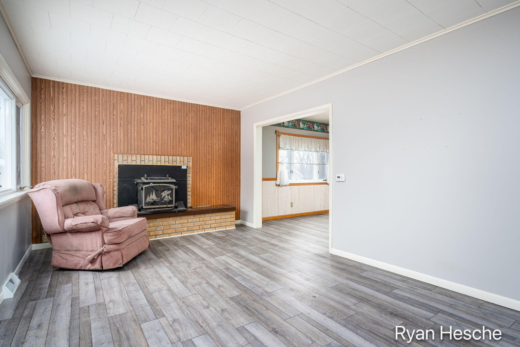 213 East Lytle Street Ionia, MI 48846 - Photo 3 of 33 12-web-or-mls-213 E Lytle St-12