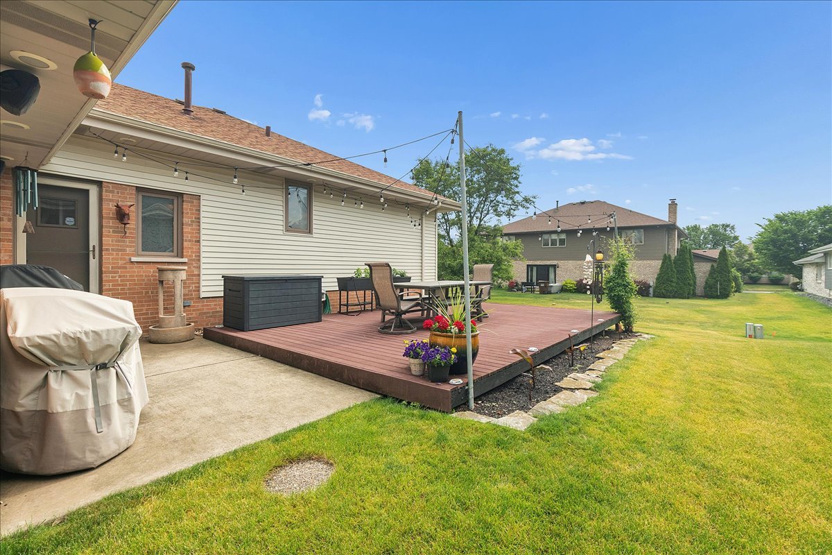 15601 Bramblewood Road Oak Forest, IL 60452 - Photo 31 of 35