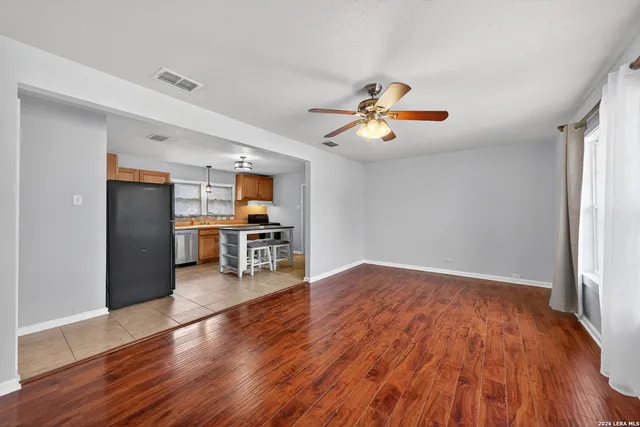 $1,475 | 408 Aviation Avenue, Schertz, TX 78154