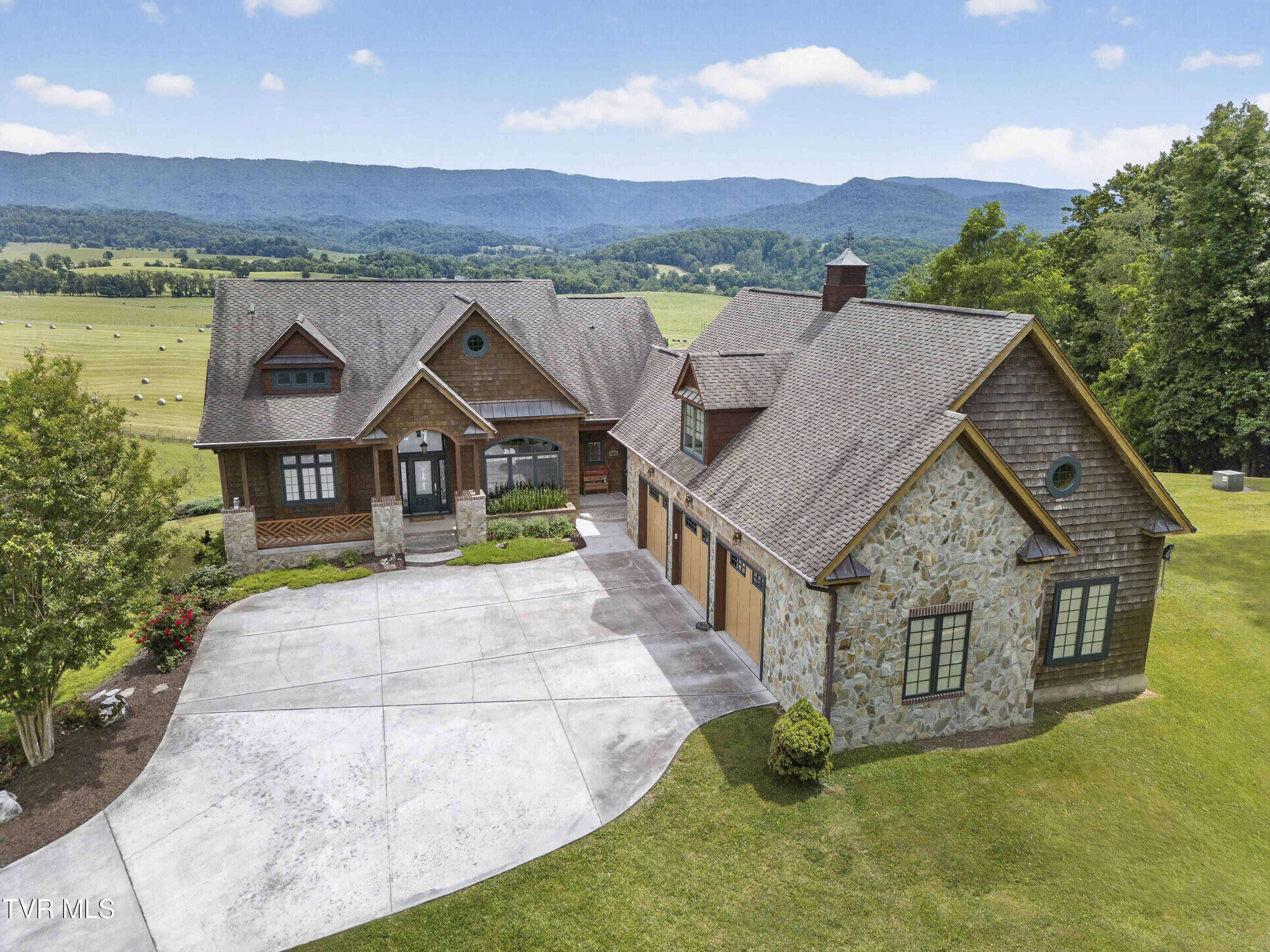 15277 Bishop Road Chilhowie, VA 24319 - Photo 2 of 126 Bishop-7