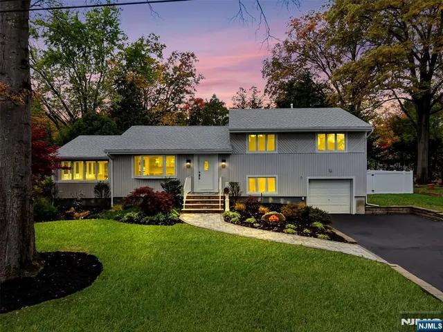 $1,349,000 | 7 Chestnut Place, Ho-Ho-Kus, NJ 07423
