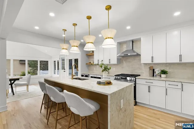 $1,349,000 | 7 Chestnut Place, Ho-Ho-Kus, NJ 07423