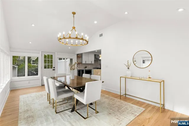 $1,349,000 | 7 Chestnut Place, Ho-Ho-Kus, NJ 07423