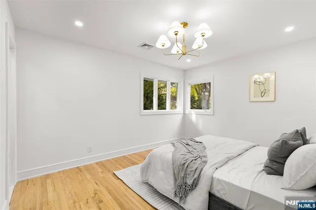 $1,349,000 | 7 Chestnut Place, Ho-Ho-Kus, NJ 07423