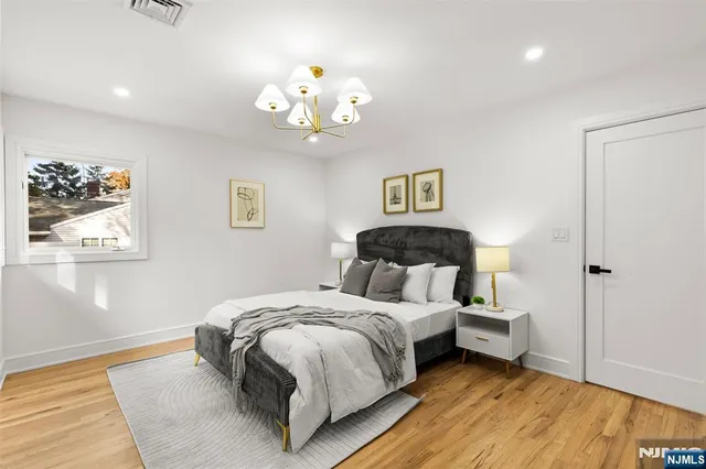 $1,349,000 | 7 Chestnut Place, Ho-Ho-Kus, NJ 07423