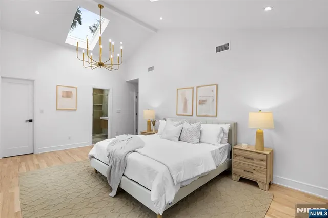 $1,349,000 | 7 Chestnut Place, Ho-Ho-Kus, NJ 07423