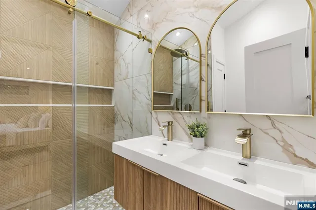 $1,349,000 | 7 Chestnut Place, Ho-Ho-Kus, NJ 07423