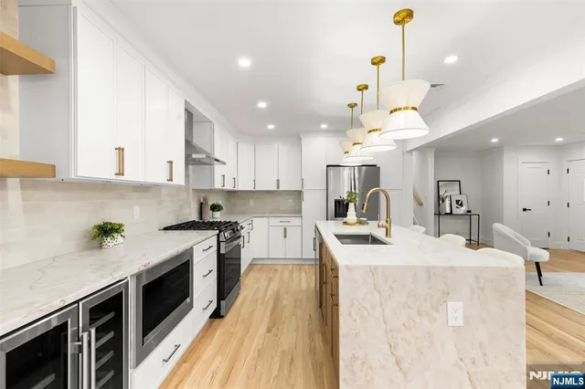 $1,349,000 | 7 Chestnut Place, Ho-Ho-Kus, NJ 07423