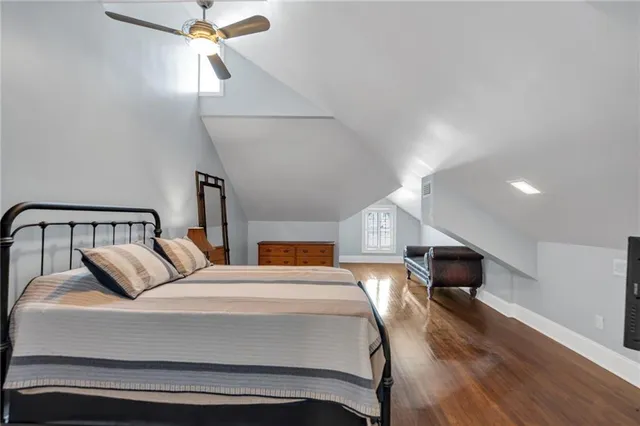 $575,000 | 2726 Prytania Street, Unit 9, New Orleans, LA 70130