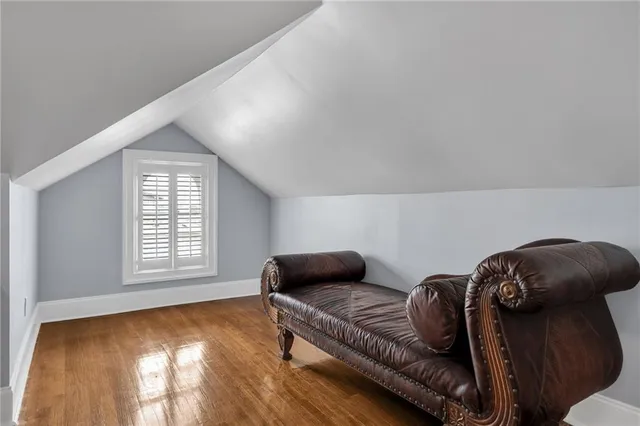 $575,000 | 2726 Prytania Street, Unit 9, New Orleans, LA 70130