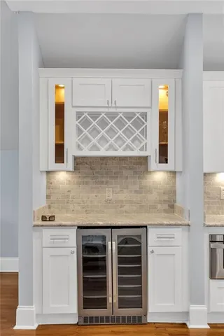 $575,000 | 2726 Prytania Street, Unit 9, New Orleans, LA 70130