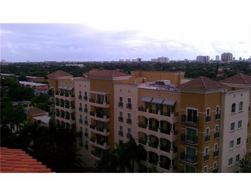 888 Douglas Road, Unit 1017 Coral Gables, FL 33134 - Photo 2 of 8 Exterior Front