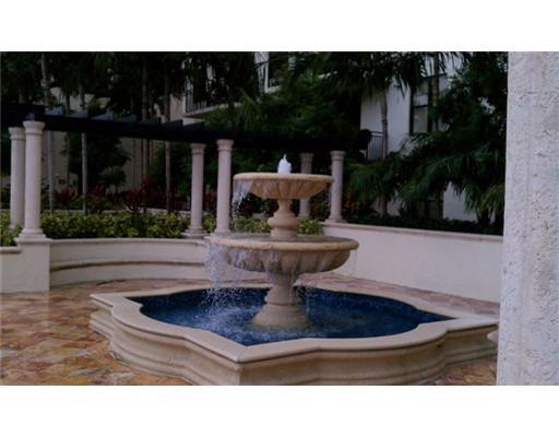 888 Douglas Road, Unit 1017 Coral Gables, FL 33134 - Photo 6 of 8 Exterior Front