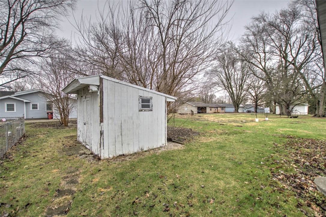 504 South Isabella Street Clinton, IL 61727 - Photo 21 of 23