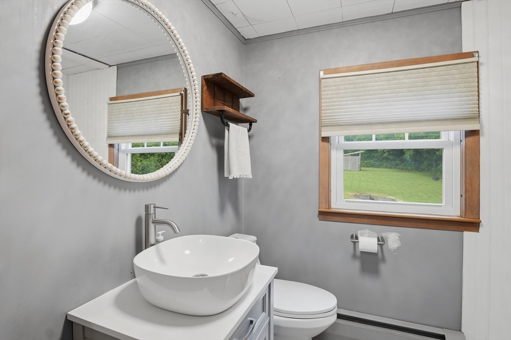 158 Oakham Road Barre, MA 01005 - Photo 12 of 30 Gallery Image 12