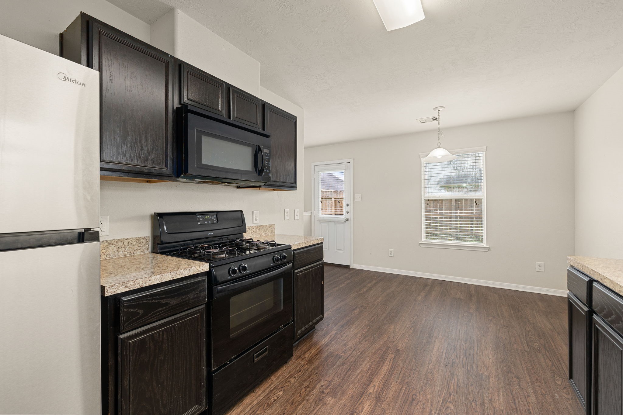 21415 Partha Way Houston, TX 77073 - Photo 5 of 34 Schedule a Showing Today!