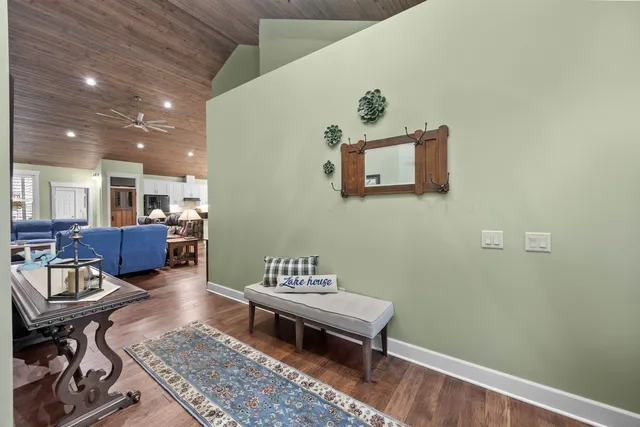 $799,000 | 8916 North Shore Drive, Amherst Junction, WI 54407