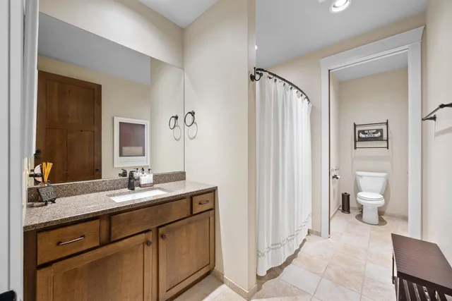 $799,000 | 8916 North Shore Drive, Amherst Junction, WI 54407