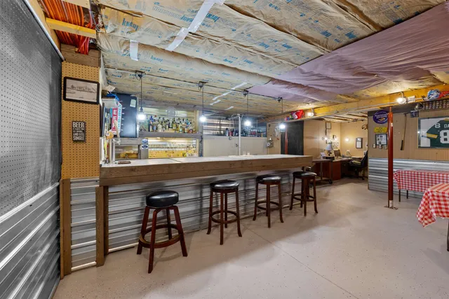 $799,000 | 8916 North Shore Drive, Amherst Junction, WI 54407