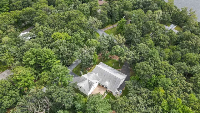 $799,000 | 8916 North Shore Drive, Amherst Junction, WI 54407