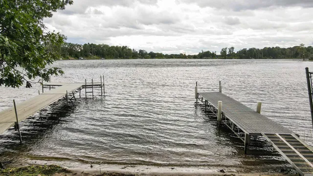 $799,000 | 8916 North Shore Drive, Amherst Junction, WI 54407