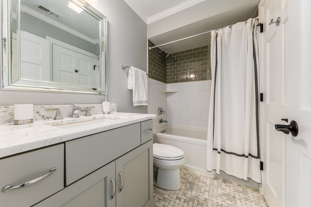 9 Stirrup Cup Court St. Charles, IL 60174 - Photo 22 of 25 Gallery Image 22