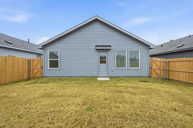 $1,625 | 3918 Selawik Street, Sherman, TX 75090