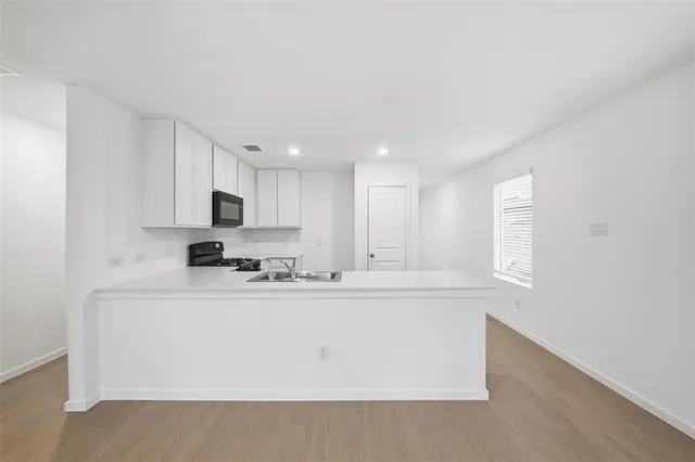 $1,625 | 3918 Selawik Street, Sherman, TX 75090