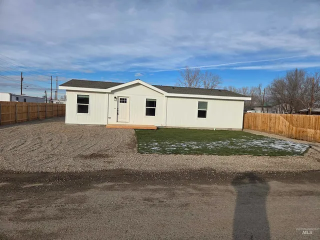 $325,000 | 1147 Power Avenue, Payette, ID 83661